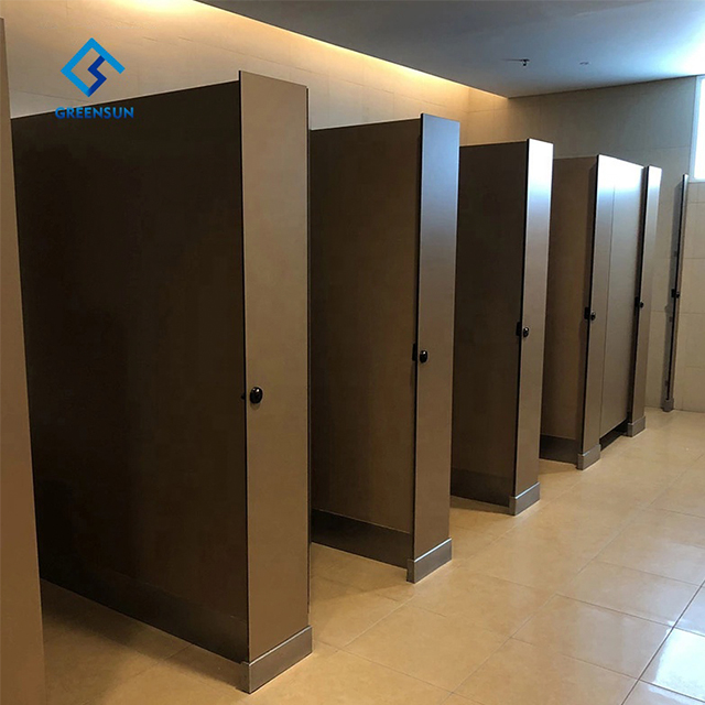 Компактная ламинированная перегородка для общественных душевых кабин HPL