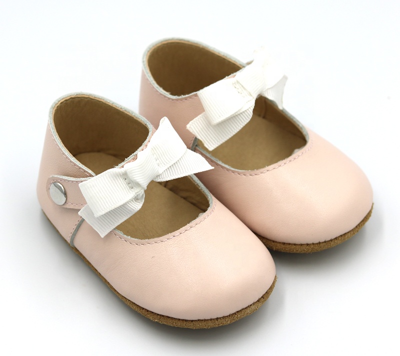 Lovely ribbon shoes lace pink smooth leather soft sole baby shoes first walker baby shoes