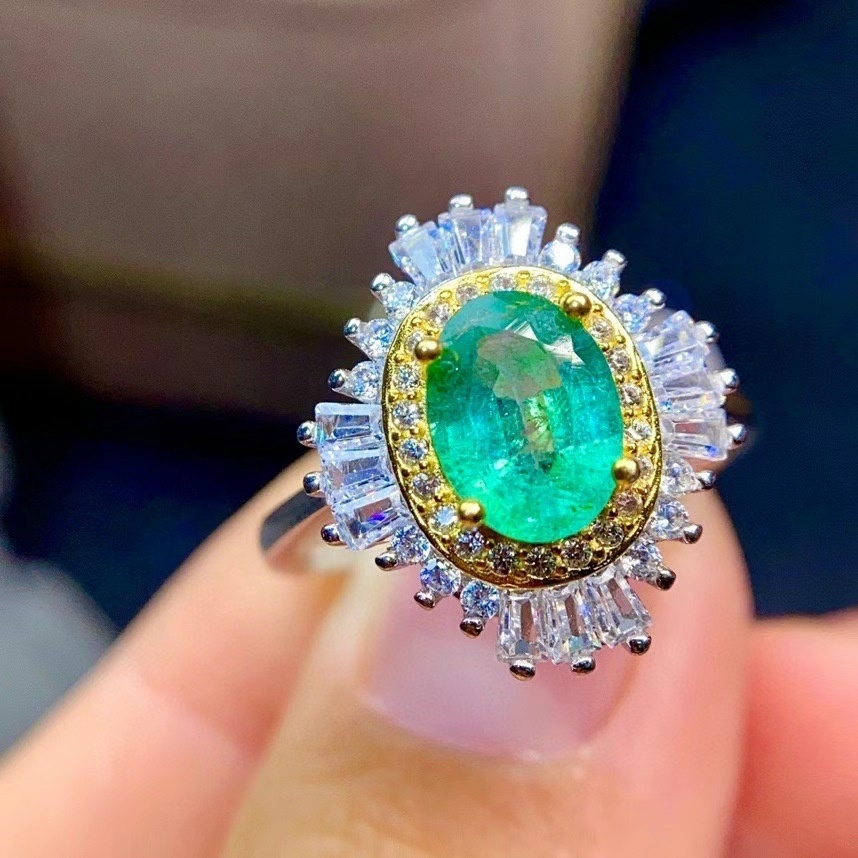 Luxury Emerald Ring Gemstone Wedding Engagement Rings for Women Fine Jewelry Gift Wholesale
