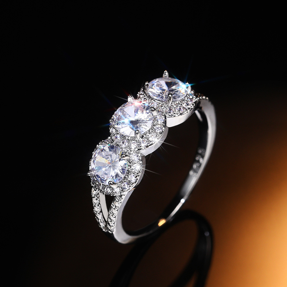 Fashion Big Shiny Round Zircon Lady Girls Rings Exquisite Glitter Crystal Gemstone Engagement Wedding Women Ring