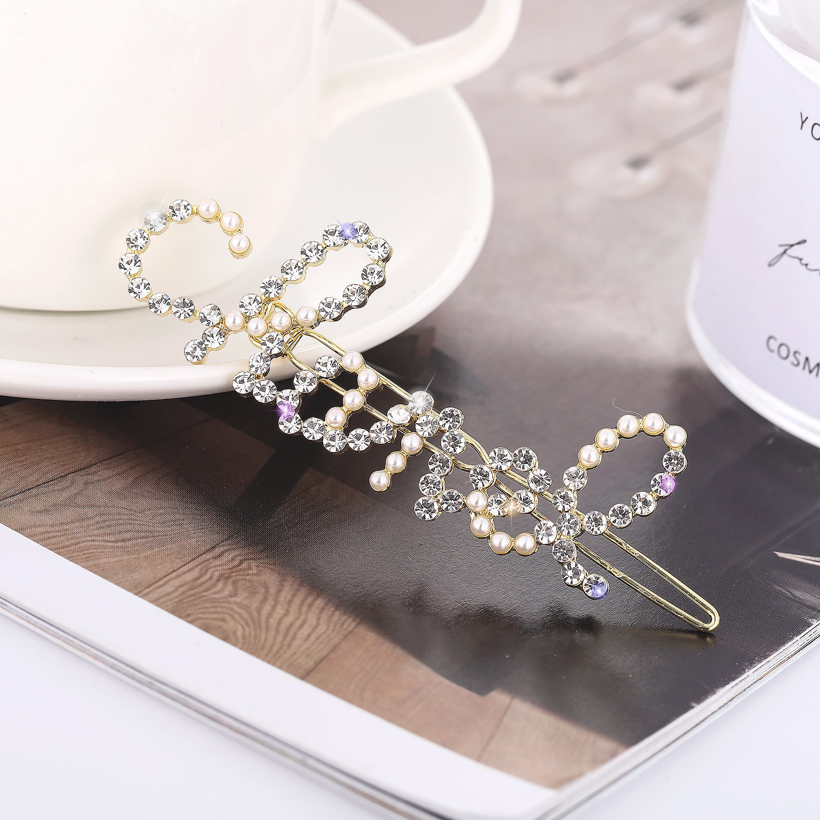 Duoying OEM 2021 new arrival girls luxury channel pearl hair clips accessories CC clip hair double C designers metal hair clip