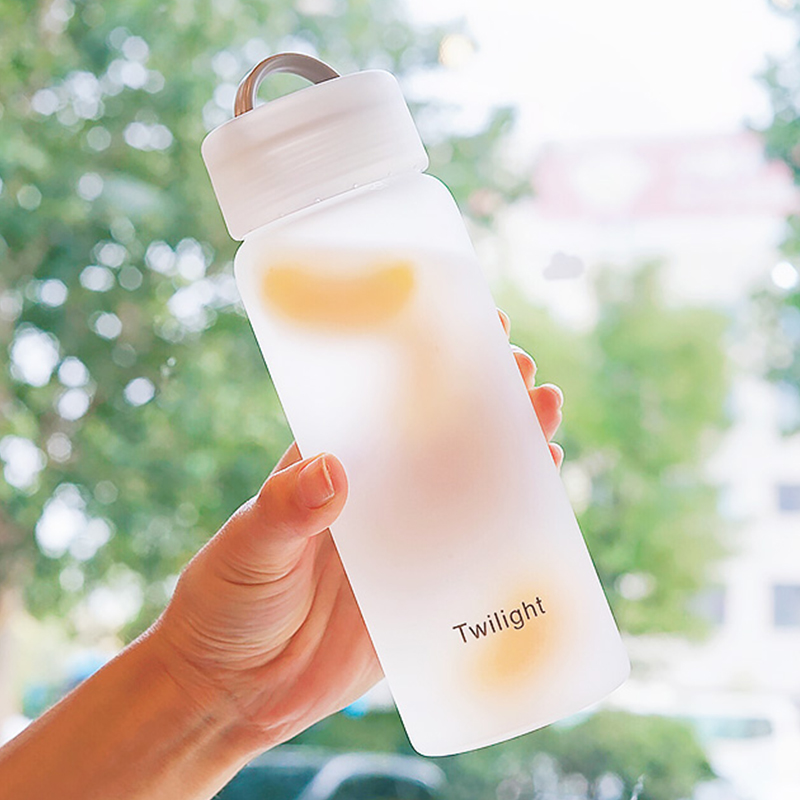 Cute Portable Wholesale Colorful 420ml Frosted High Borosilicate Glass Water Bottle with Silicone Rope