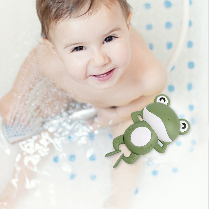 2021 Wholesale Hot Summer Funny Water Chain clockwork Frog Swimming Little Baby Wind-up Toys Floating Bath Toy