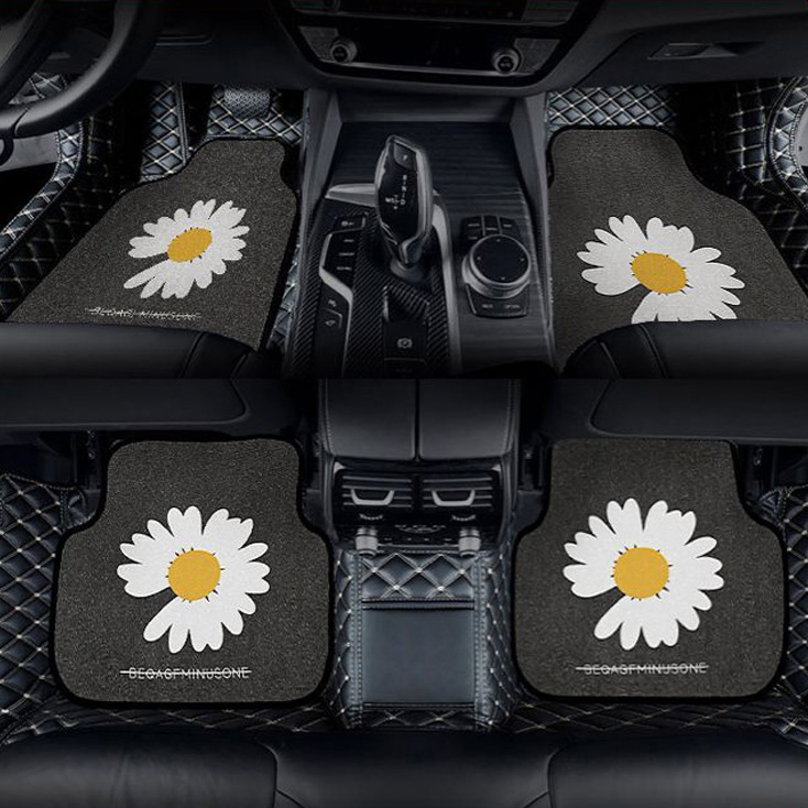 Custom logo car cartoon mats 4 pieces universal car mat