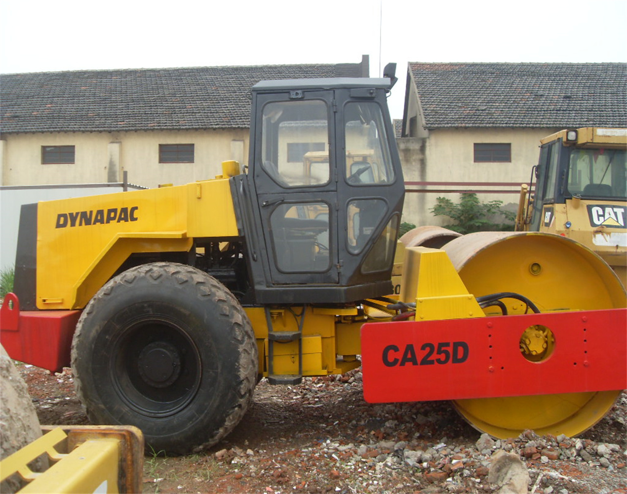 Used compactor CA25D