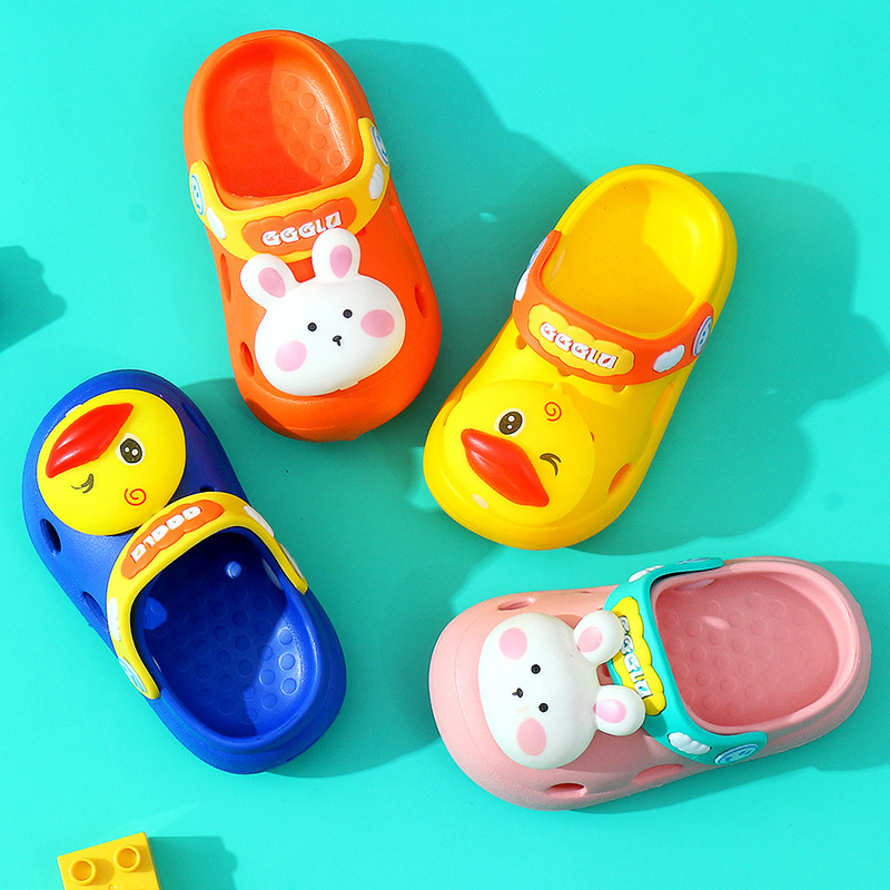 Little Kids Clogs Slip On Girls Boys Garden Clogs Summer Non-Slip Lightweight Slide Sandals Shoes Pool Shower Beach Slippers