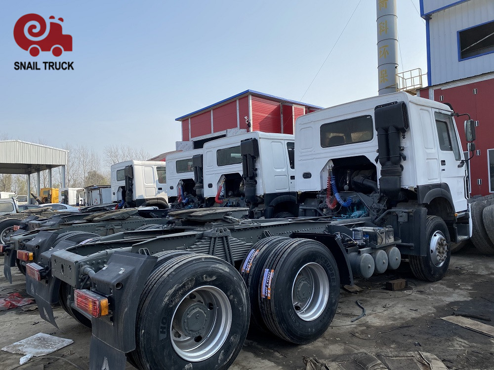 Right Hand Drive tractor head RHD Sinotruk used tractor trucks
