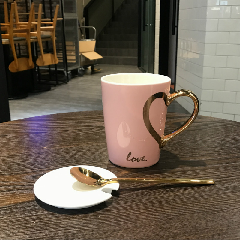 Love Heart Coffee Tea Mug with Spoon Lid Valentine Gift Breakfast Milk Cup