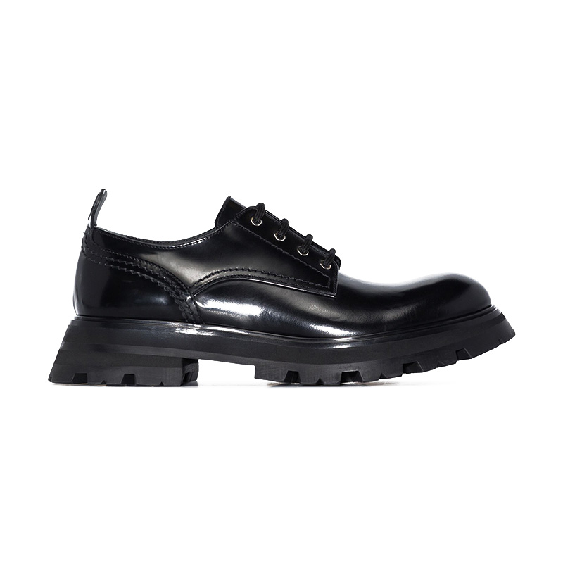 2021 New Arrivals Lace-Up Round Toe Flat Ladies Brogue Patent Leather Shoes Oxford Shoes For Women Platform Shoes