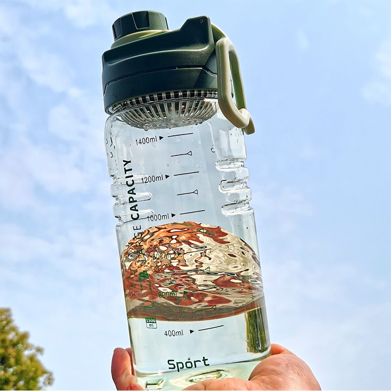 2021 Plastic Water Bottles with Straps Gym Water Bottle Large Capacity Outdoor Sports Portable Water Bottle