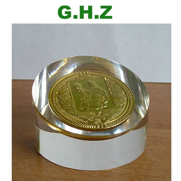 Custom Acrylic Souvenir Gift Acrylic Embedment Metal Medal Display Gift