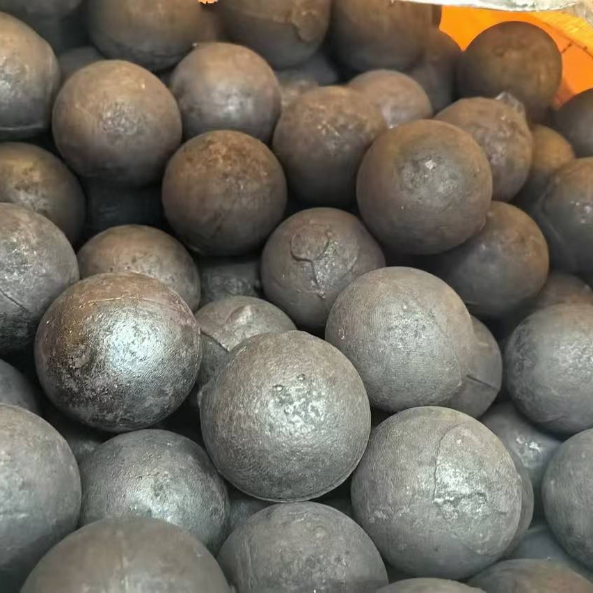 Good Quality And High Hardness Casting Grinding Media Iron Carbon Steel Ball For Sale Gold Mine ore Ball Mill
