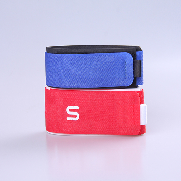 Portable adjustable ski carrier straps skateboard tie down straps