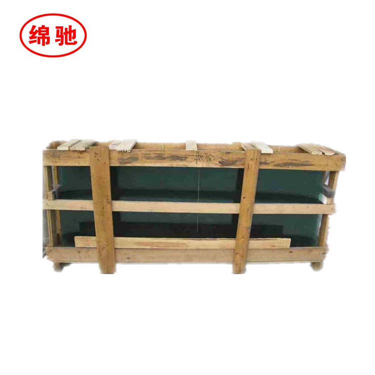 China factory direct sale heavy truck spare parts Front windshield WG1642710001