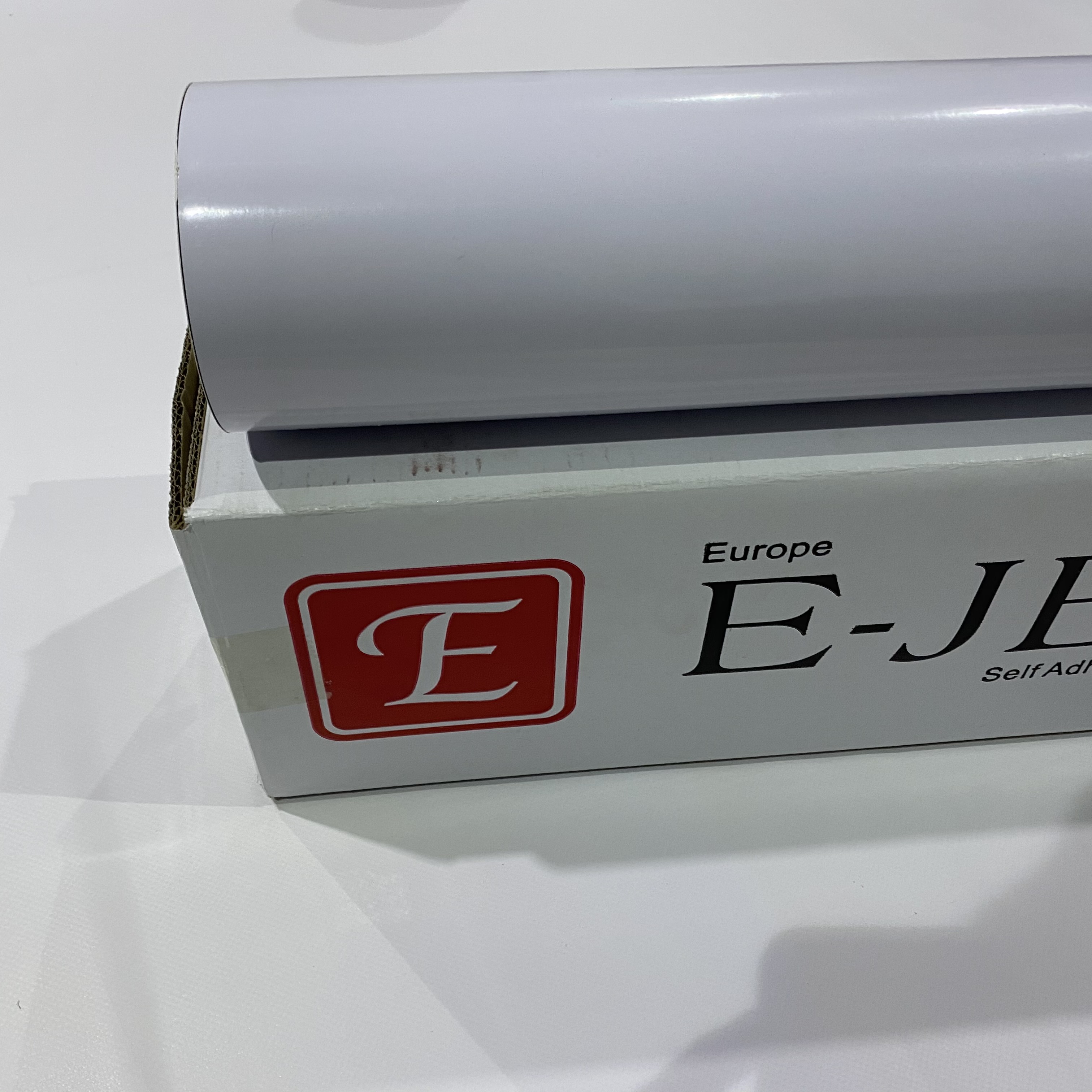 china factory wholesale economic 120g/140g PVC self adhesive vinyl sticker roll with cheapest price