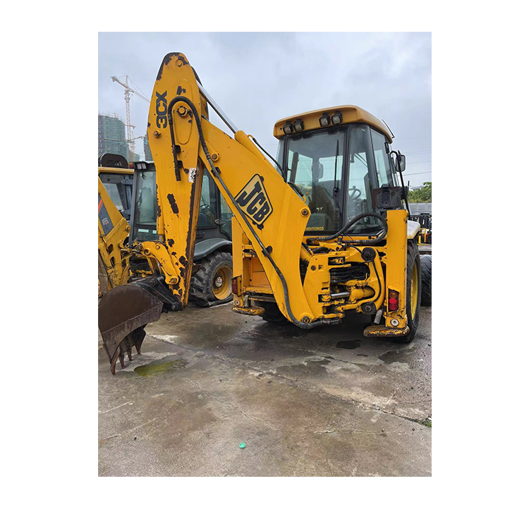 Б/у Многофункциональный колесный экскаватор-погрузчик jcb 3cx