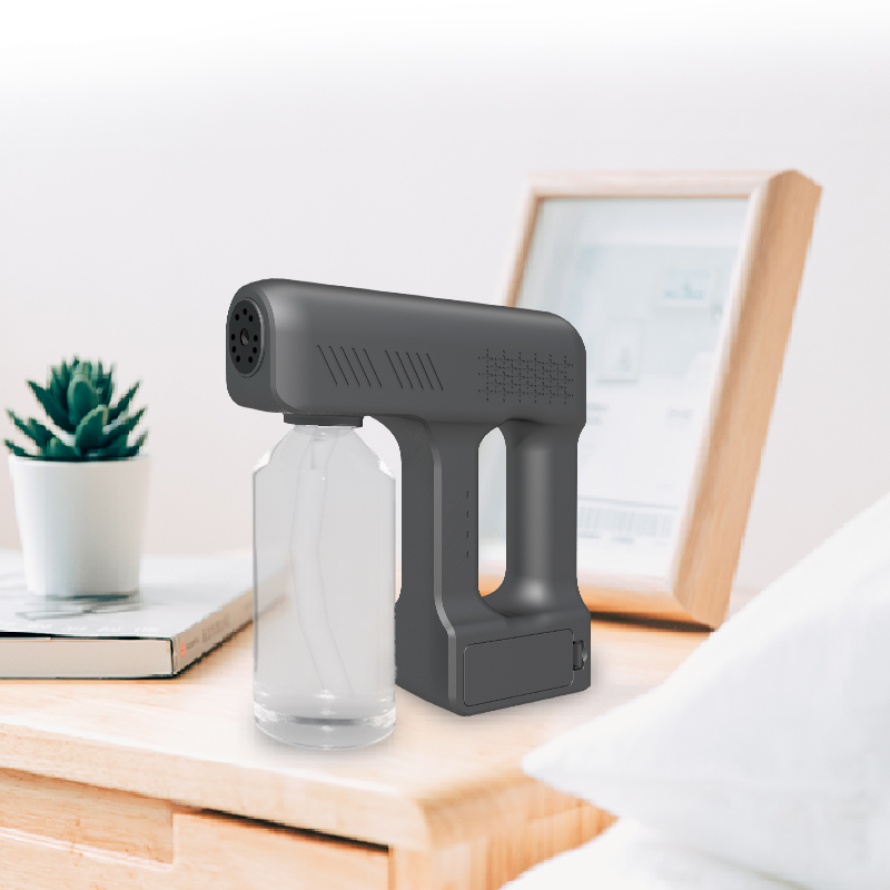 2021 New disinfect spray gun handheld disinfection nano steam spray gun portable handheldwireless nano spray gun