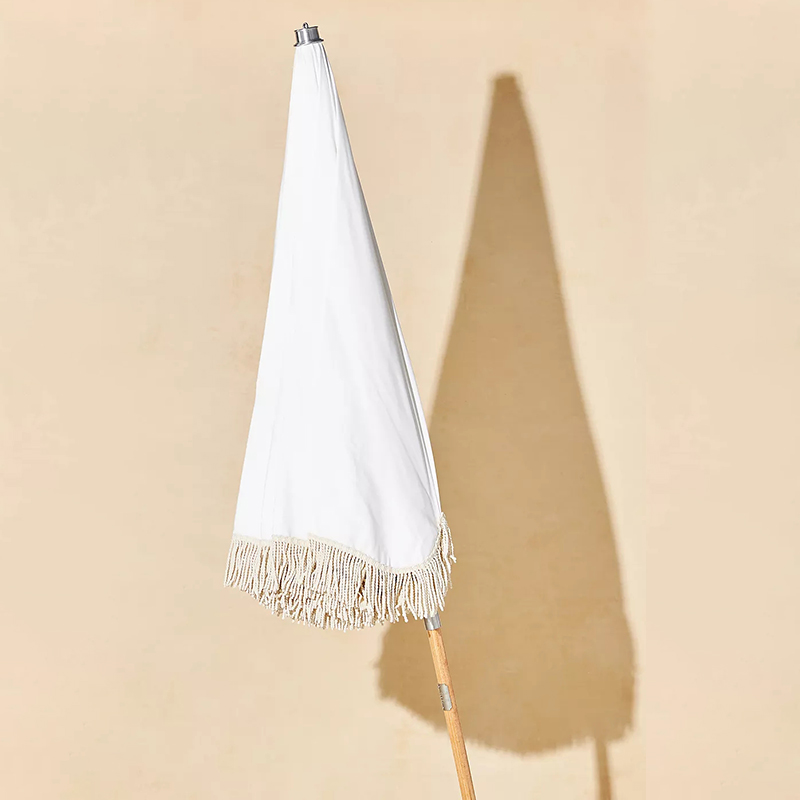 Best quality nobiliary cotton beach umbrella premium tassels umbrella 7ft wooden boho beach umbrellas tassels with carry bag