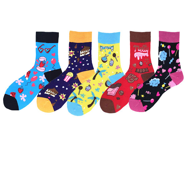 2021 new women's cotton stockings in the tube of female socks joker personality creative cake coconut tree color cartoon socks