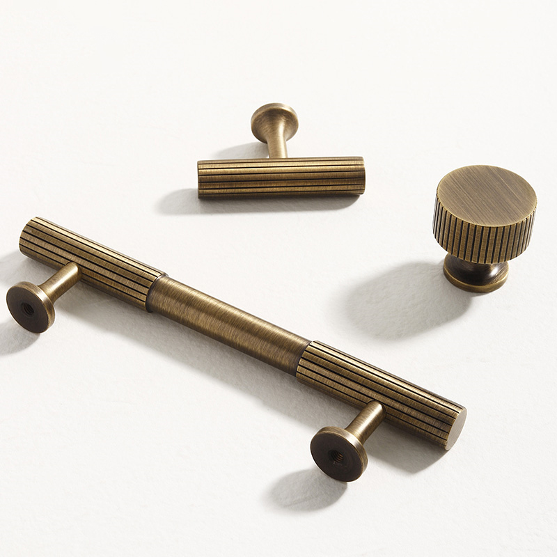 Antique Bronze Brass Pull Handles Retro Style Cabinet Hardware Door Handle Knob Closet Wardrobe Drawer Pull Furniture Handles
