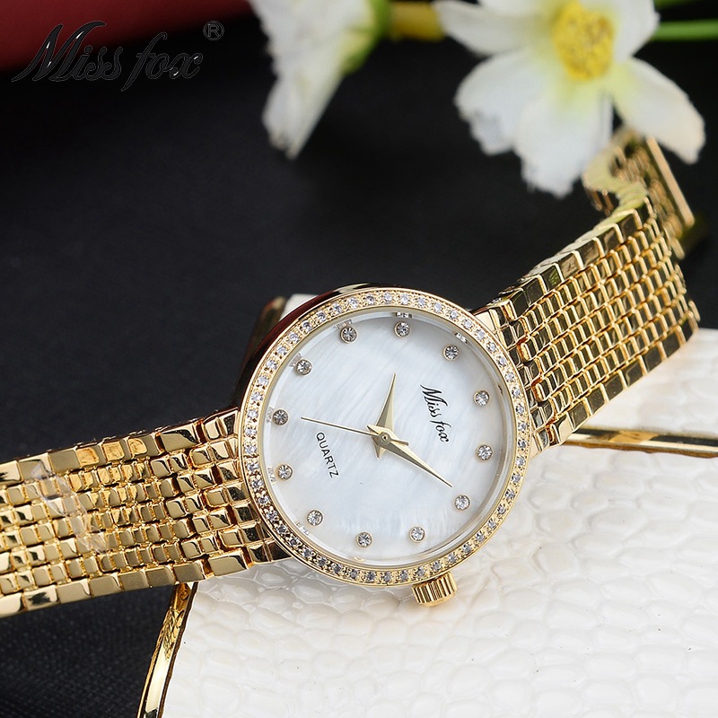 2021 New fashion Elegant ladies round steel watch women diamond quartz watches
