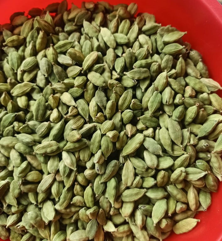 Wholesale Price High Quality Spices And Seasoning Green Cardamom with Wholesale Price