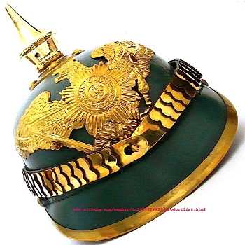 Средневековый немецкий pickelhaube шлем