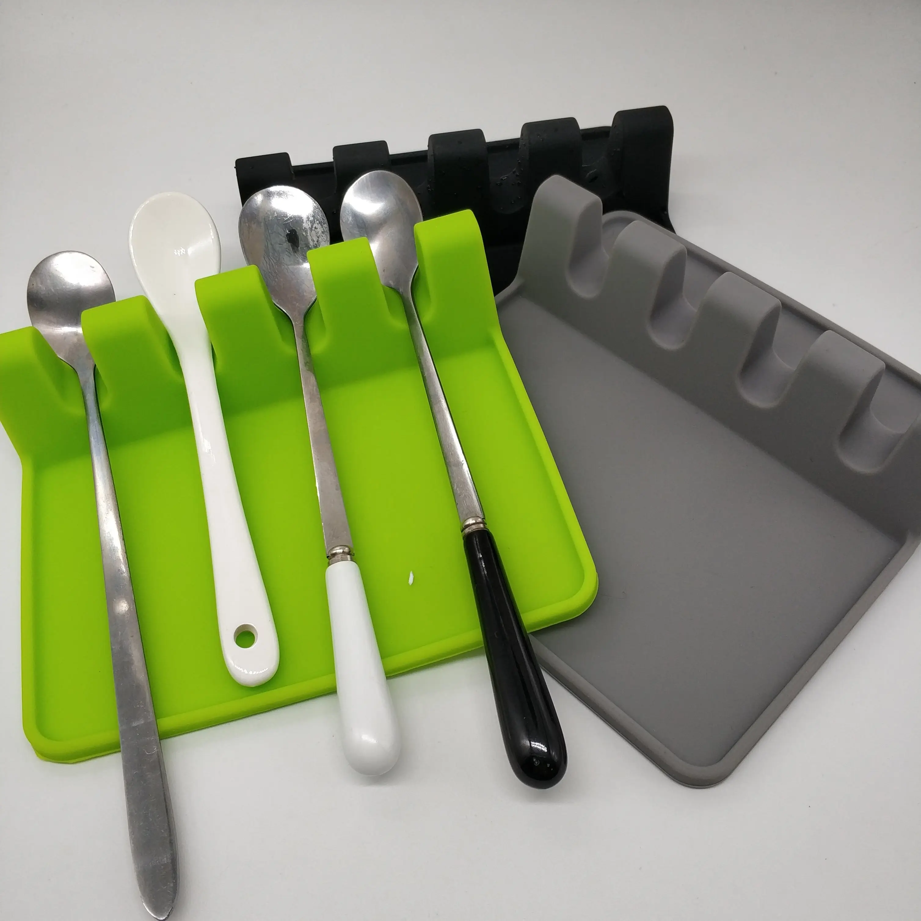 Convenient Silicone Utensil Rest With Drip Pad Storage Holder Rack For Multiple Utensils At Once