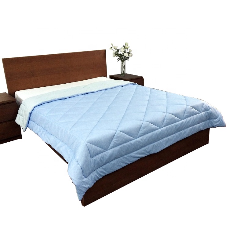 Wholesale thin soft silk alternative comfortable summer blue cooling quilt