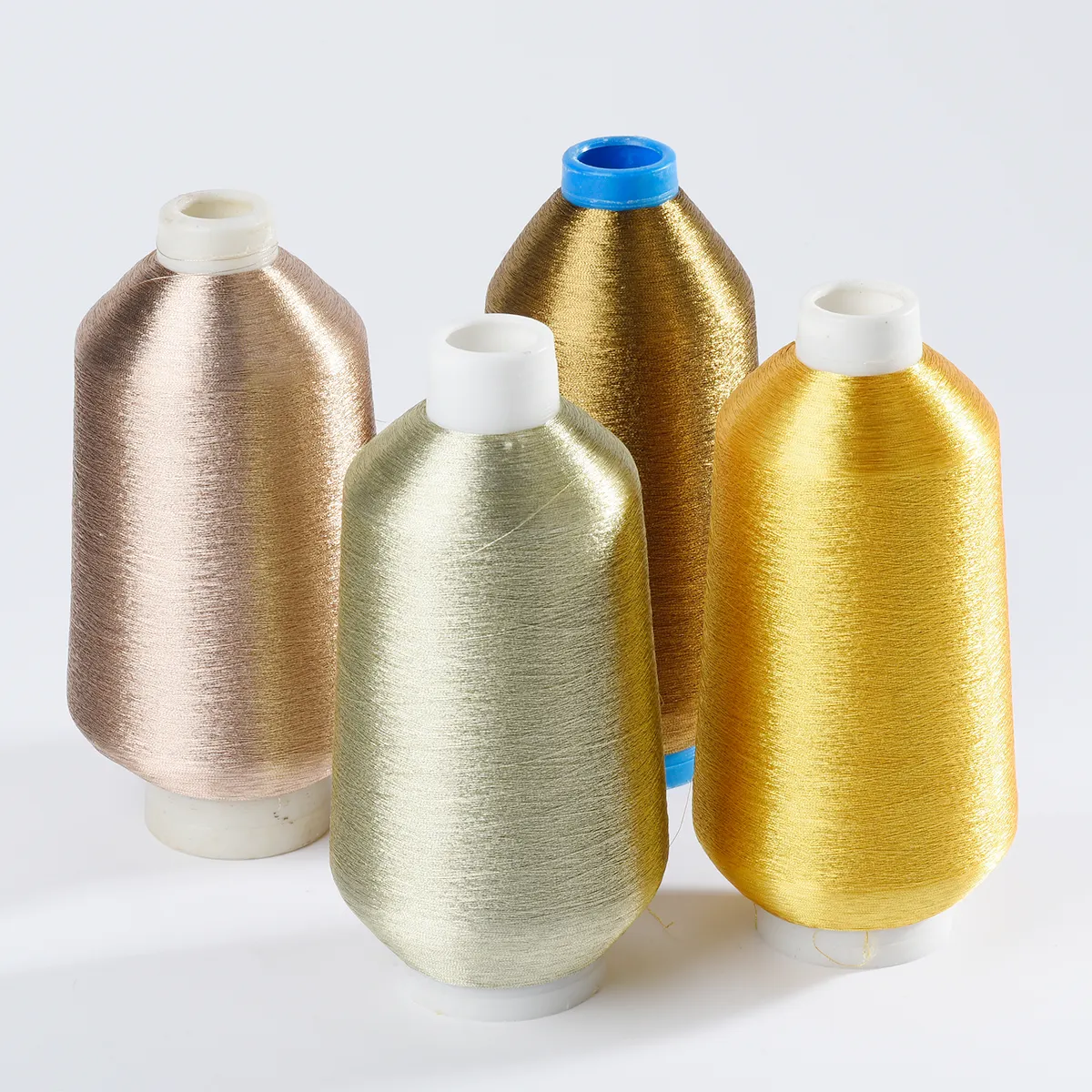 High Quality Polyester Rayon Core Gold/Silver Metallic Yarn Thread For Embroidery