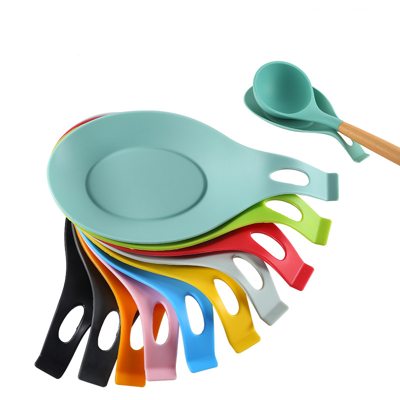 Chinese Factory Flexible Hanging Spatula Handle Chopstick Fork Kitchen Utensil Food Grade Silicone Holder Spoon Rest