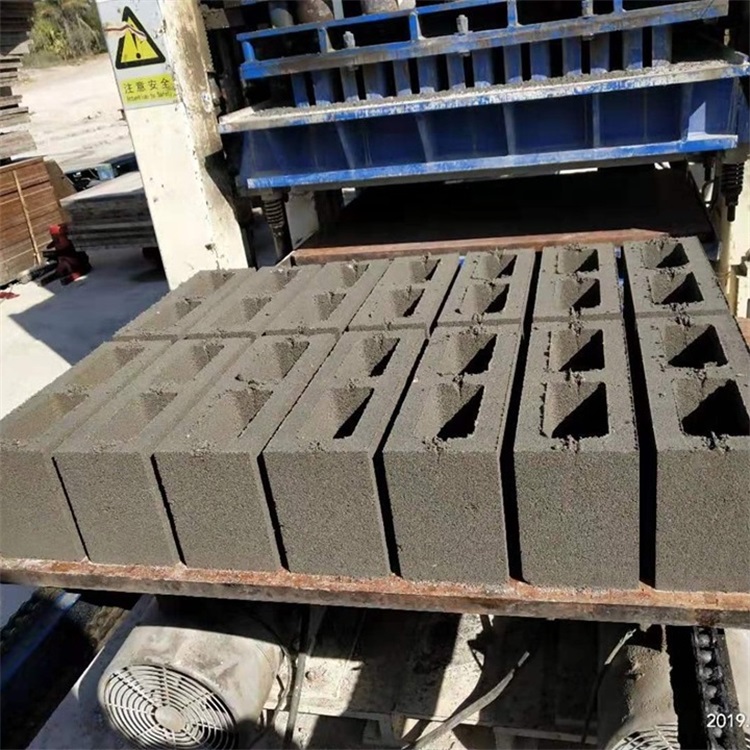 QT10-15 cement block making machine concrete block mold paving stone making machine kerb machine