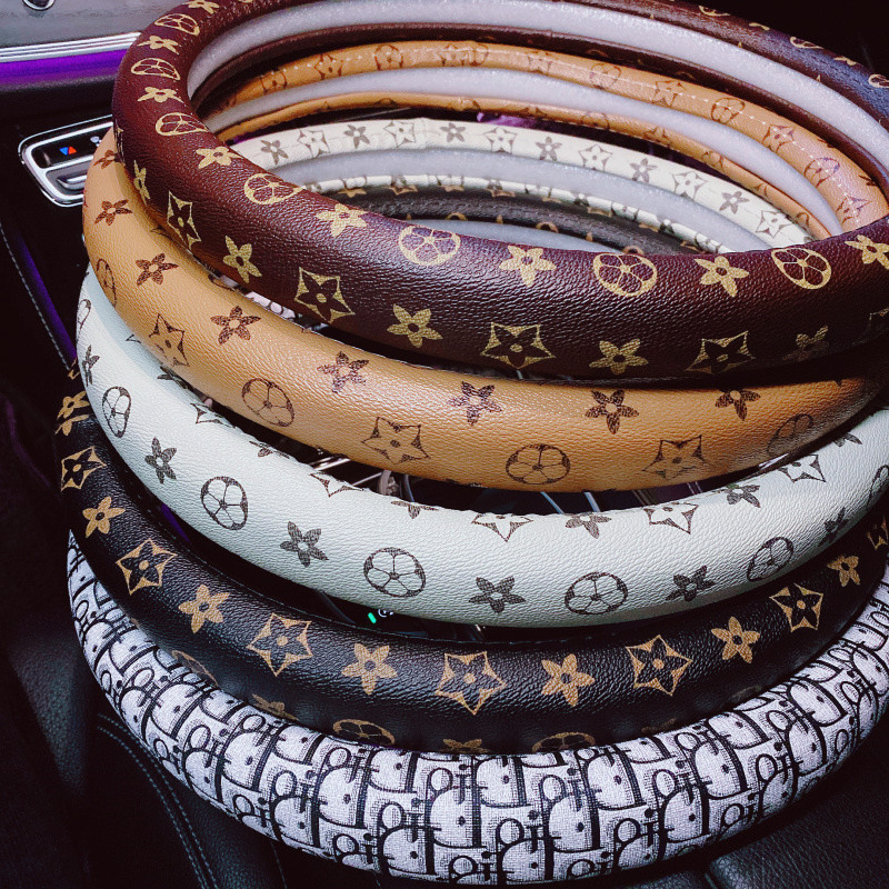 Fashion Luxury Four Seasons Designer Universal Car Steering Wheel Covers Breathable