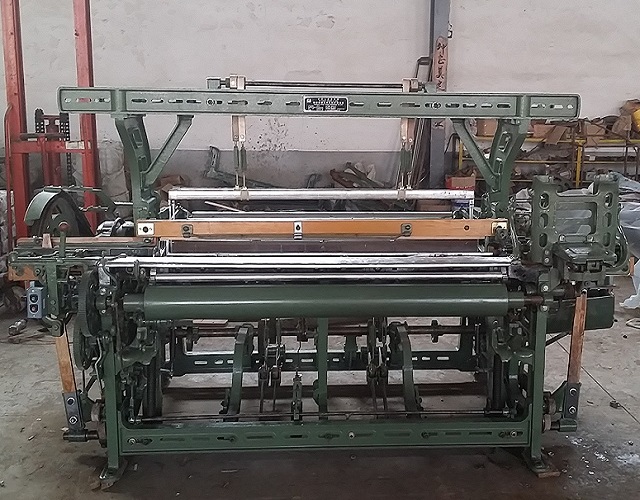 Автоматический ткацкий станок для смены шаттбола GA615F