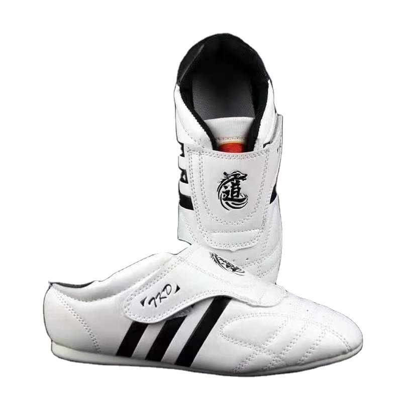 Taekwondo men and women training soft bottom adult road tendon bottom martial arts shoes breathable Muay Thai shoes