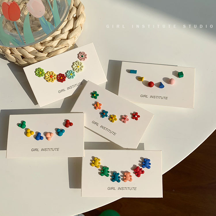 Ins Summer Cute Color Small Daisy Flower Stud Earrings for Women Jewelry Wholesale