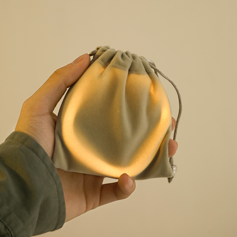 Оптовая цена, косметические зеркала для макияжа с подсветкой, USB-зарядка, маленькие портативные карманные зеркала для путешествий на открытом воздухе