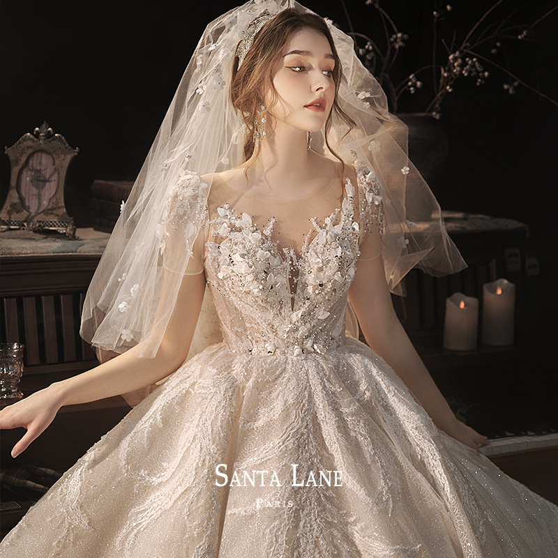 Свадебное платье SUNNY Bridal в стиле ретро с крупным шлейфом