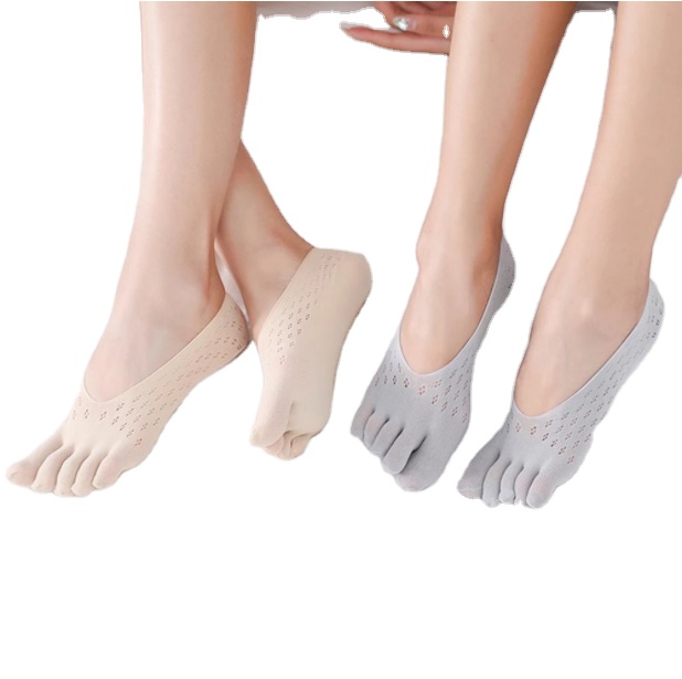 Fashion summer thin toe socks slippers lady invisible silicone anti-skid five finger socks
