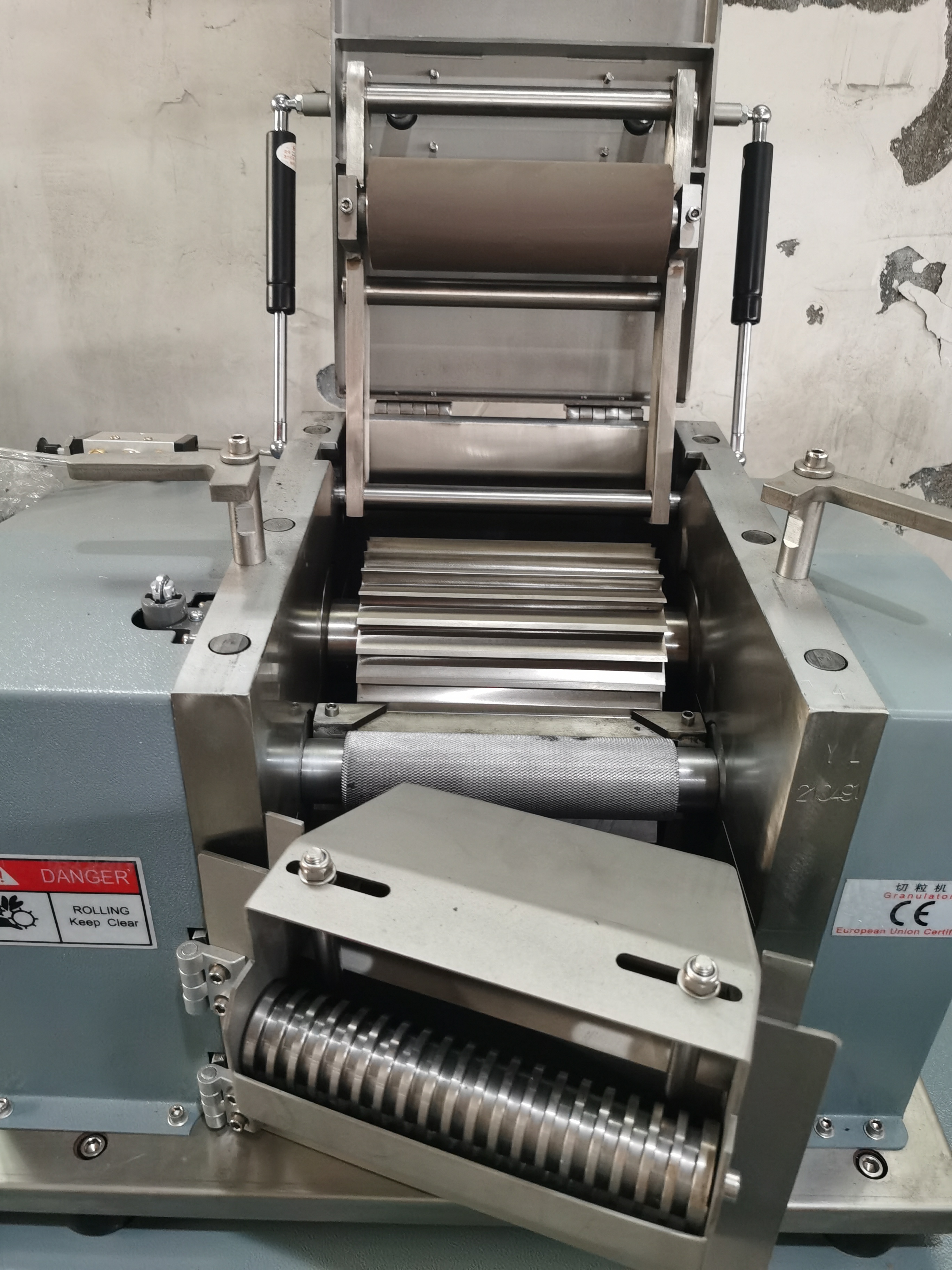 Plastic Pellet Cutter Gantry Strand Pelletizer Plastic Granulator Granules Production Plastic Pelletizing Machine