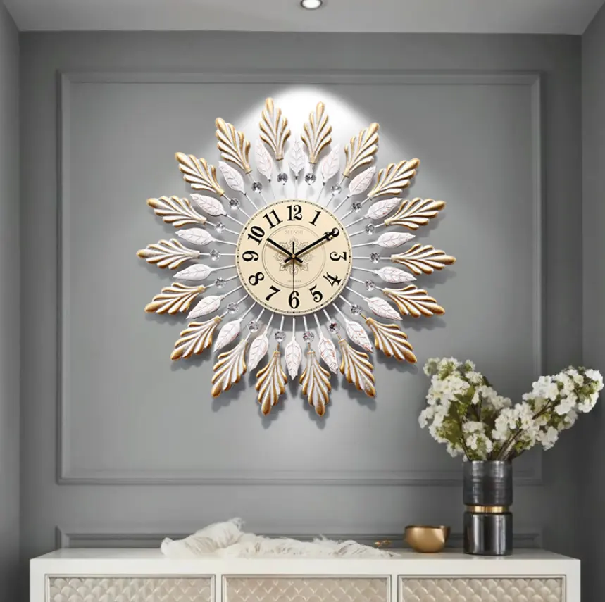 2022 New Arrival Nordic Light Luxury Style Wall Clock Metal Home Wall Decor Creative Round Decorative Wall Clock For Room Decor