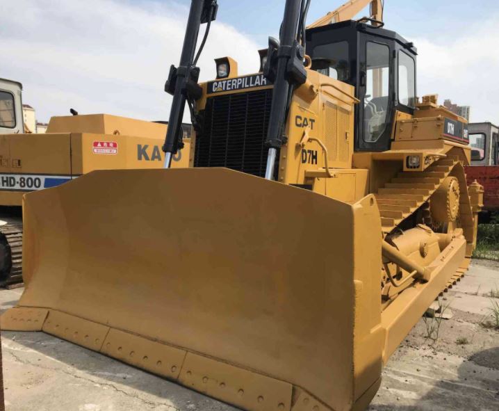 cheap 90% new small japan used heavy duty cat shantui caterpillar crawler bulldozer with d7 winch for sale