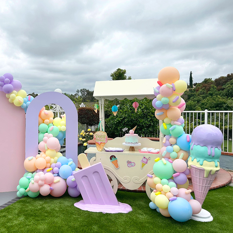 Outdoor indoor shopping mall display props set dessert cake ice cream props decorations for sale