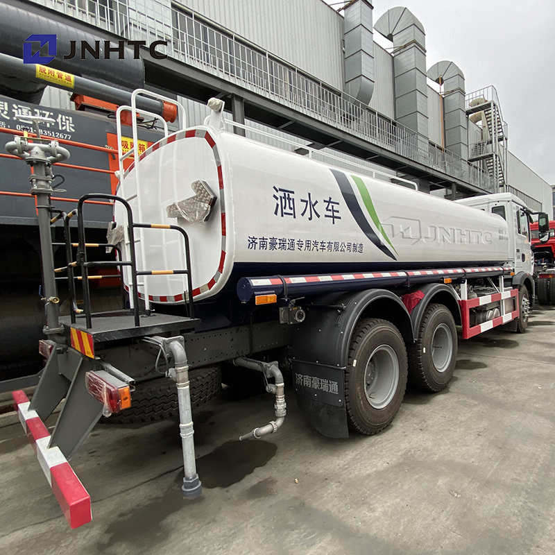 HOWO 6x4 10wheels Water Sprinkler tanker bladder Truck