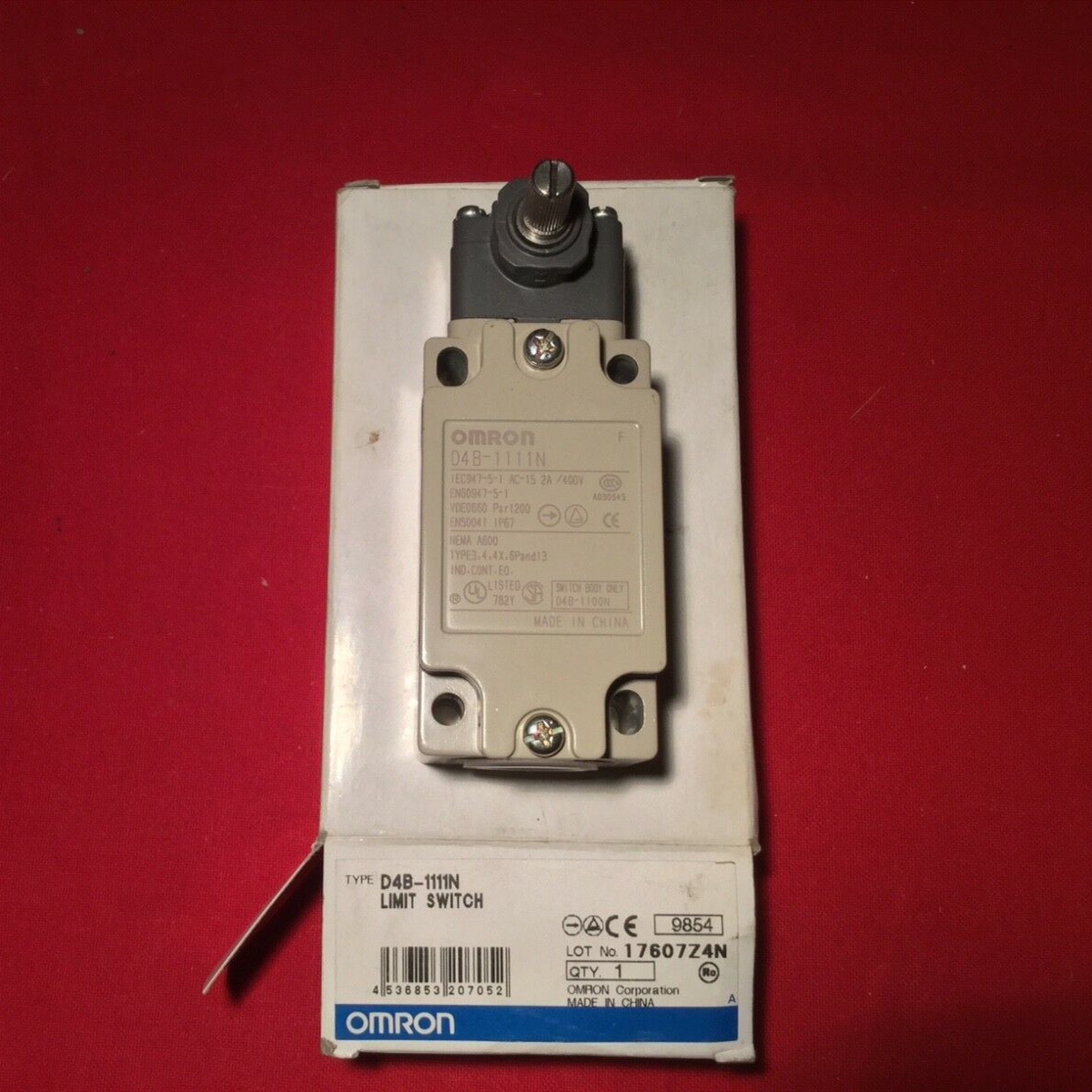 Omron Концевой выключатель D4N-2ARE