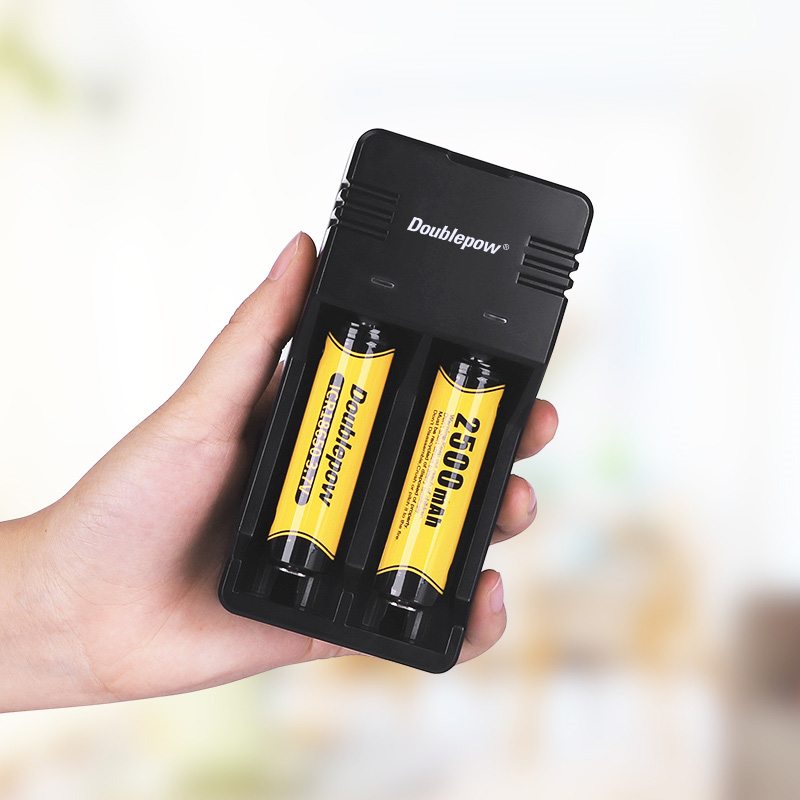 Wholesale USB Fast Charger 10440 14500 18350 18500 18650 26650 2 slots Portable usb Charger for lithium batteries