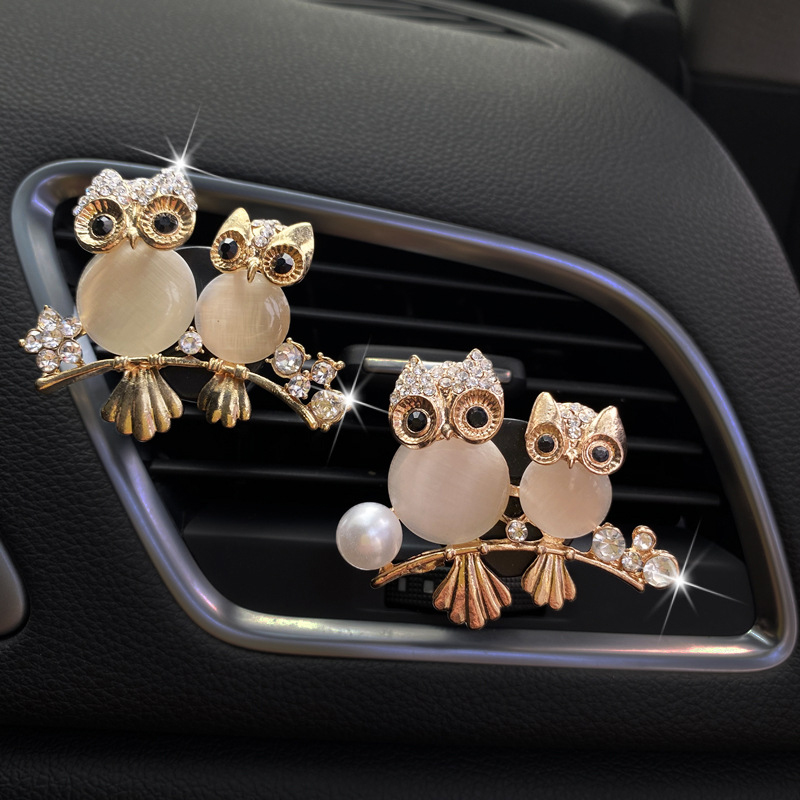 Personalised Aroma Rhinestone Crystal Car Air Freshener Bulk Perfume Diffuser Auto Vent Clip Fragrance