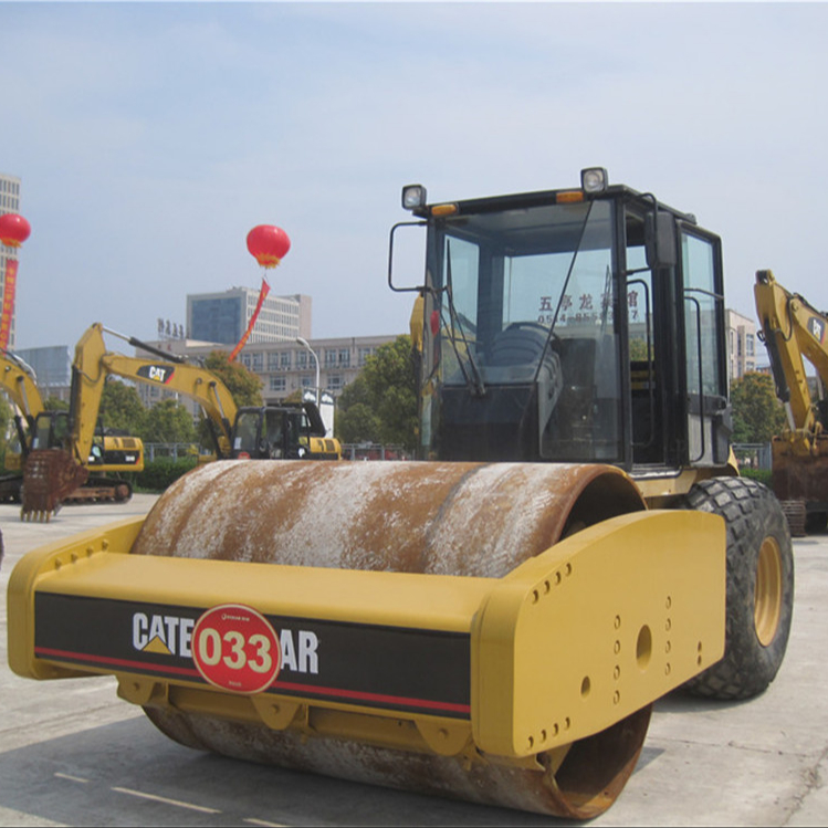 Дорожный каток Caterpillar CS683E , CAT уплотнитель CS683, дорожная строительная машина