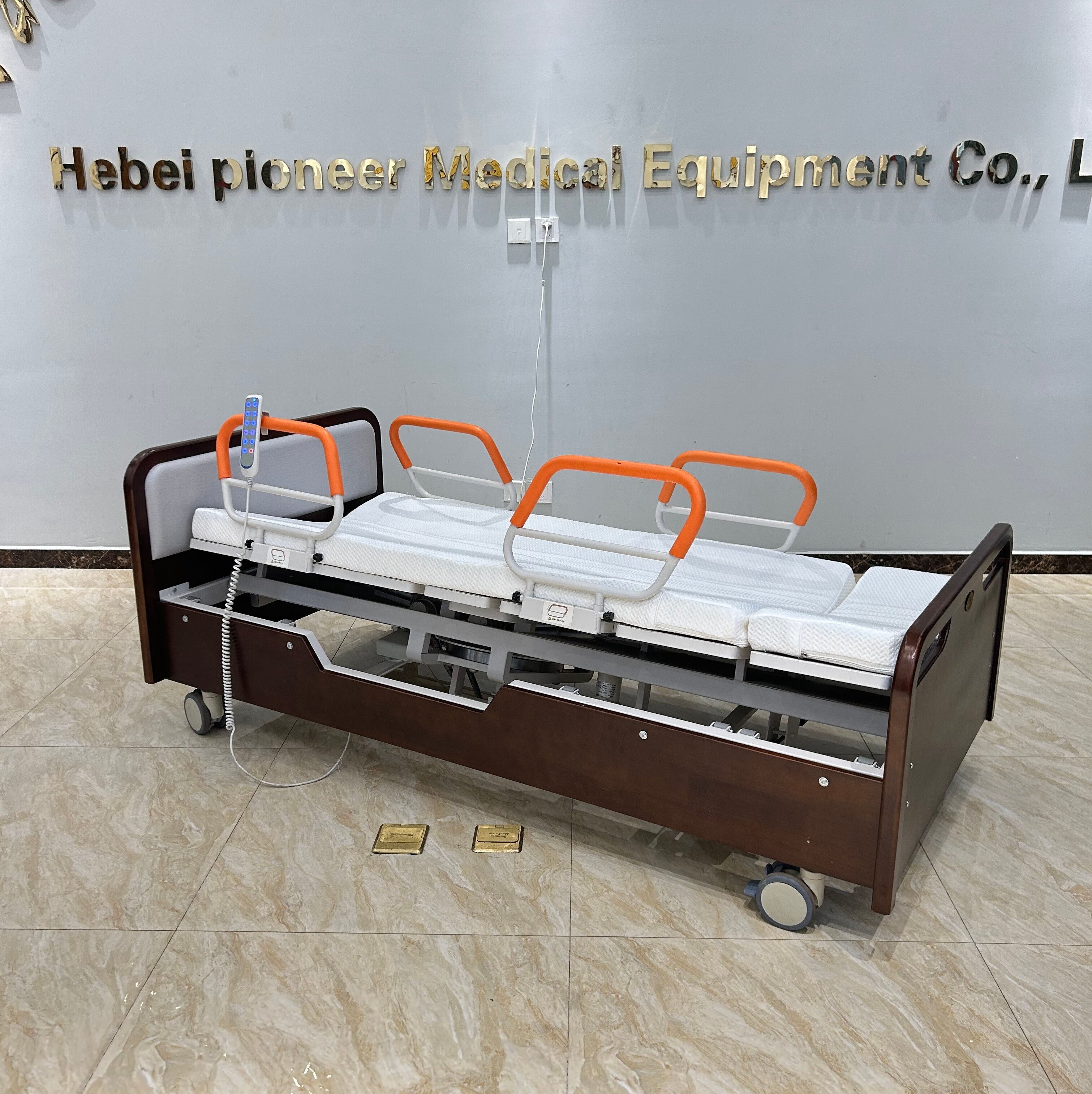 Best Selling High Quality Fully Electric Nursing Bed Rotary Home Care Metal Steel Made ISO Certified