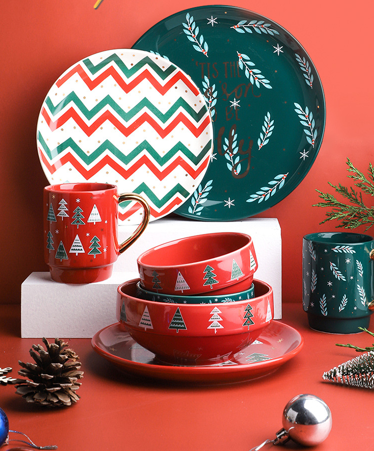 New Year Wholesale Promotional Gift Set Christmas Tableware / Christmas Dinnerware / Porcelain Dinnerware